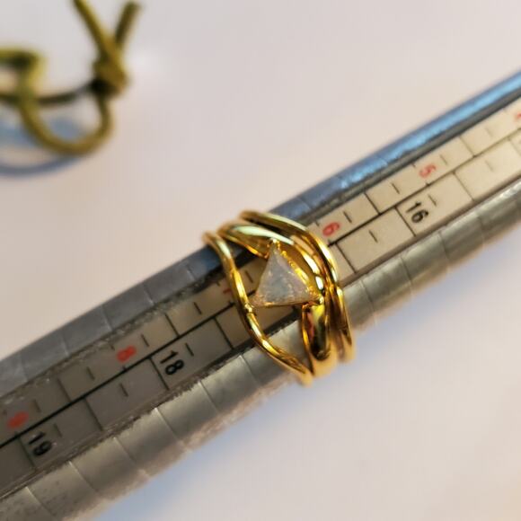 Anthropologie Modern Wavy Ring Set trio rings New with tags attached - Picture 8 of 10